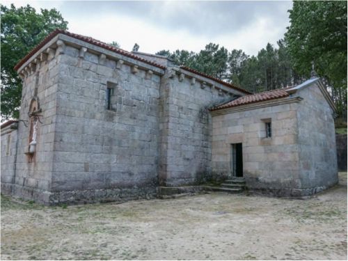 Igreja de Santa Maria de Covas do Barroso 